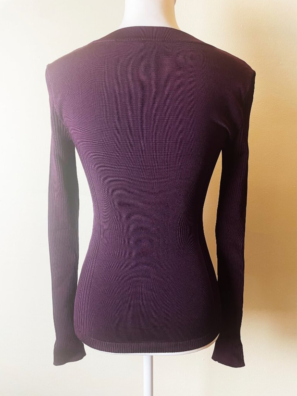 CACHÉ Plum Purple Vintage Ribbed Knit Scoop Long Sleeve Neck Top Size S EUC - Picture 5 of 7